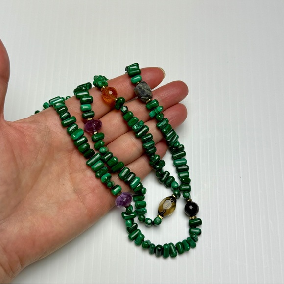 Malachite Gemstone Beaded Necklace Gold Tone Toggle Clasp - Picture 6 of 6